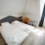 Hotel Den Burg 3*