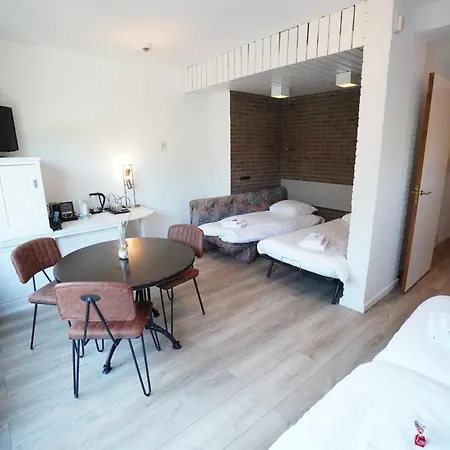 - Digital Access Hotel Den Burg