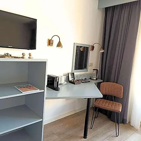 Hotel Den Burg Hotel 3*