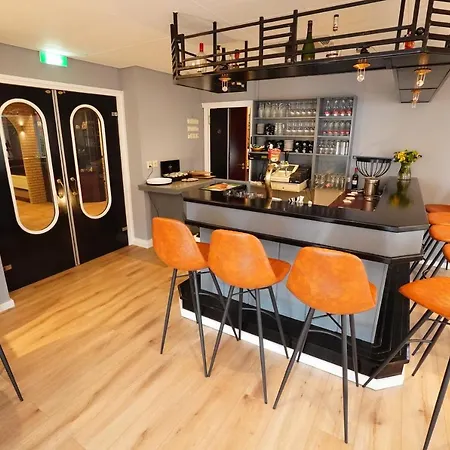 Hotel Den Burg Hotel 3*