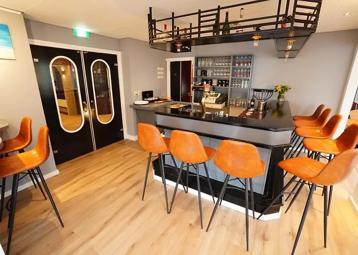 Hotel Den Burg Hotel 3*