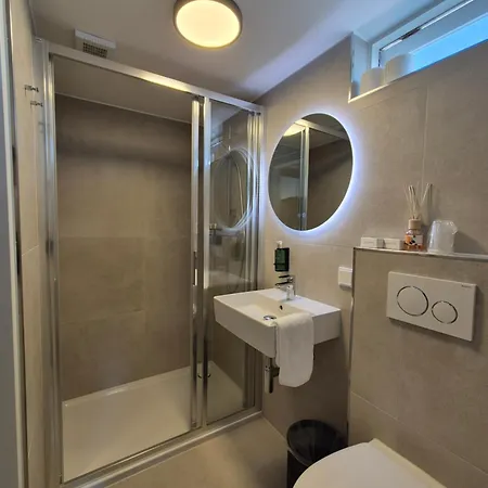 Hotel Den Burg 3*