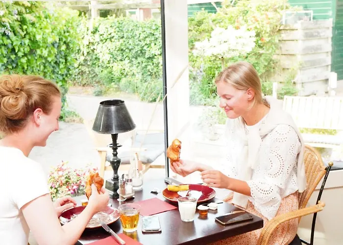 호텔 Hotel Den Burg